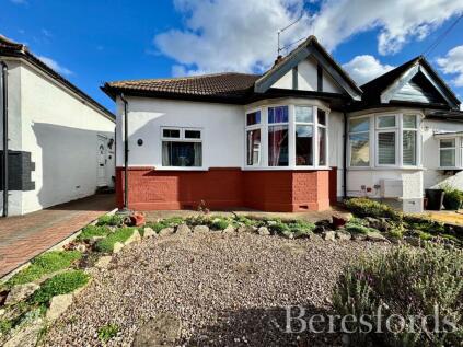 Brooklands Gardens, Hornchurch, RM11
