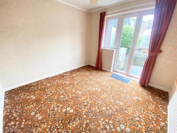 2 bed Semi-Detached Bungalow for sale Image 9