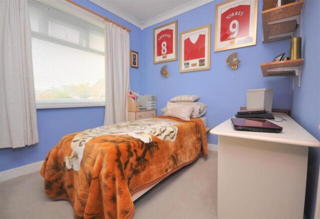 BEDROOM 2