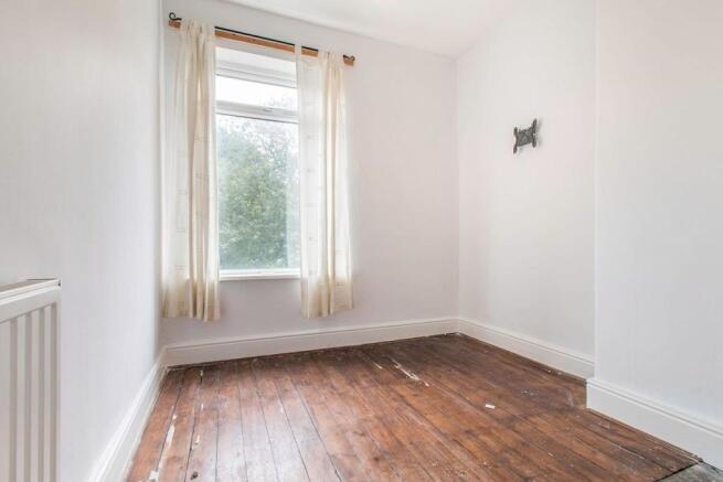 2 bed End of Terrace to rent Image 4