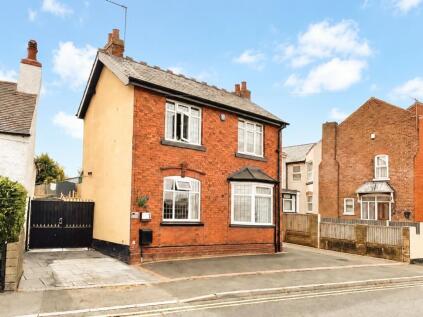 Ivyhouse Lane, COSELEY, WV14