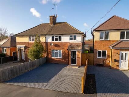Bittenham Close, Stone, HP17