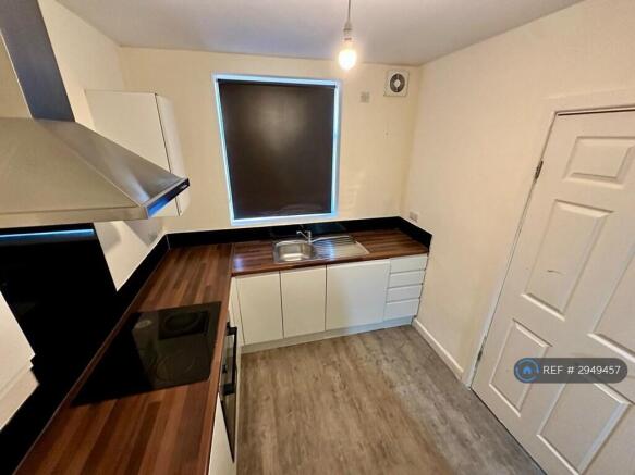 1 bed Flat to rent Image 5