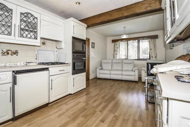 Dining kitchen
