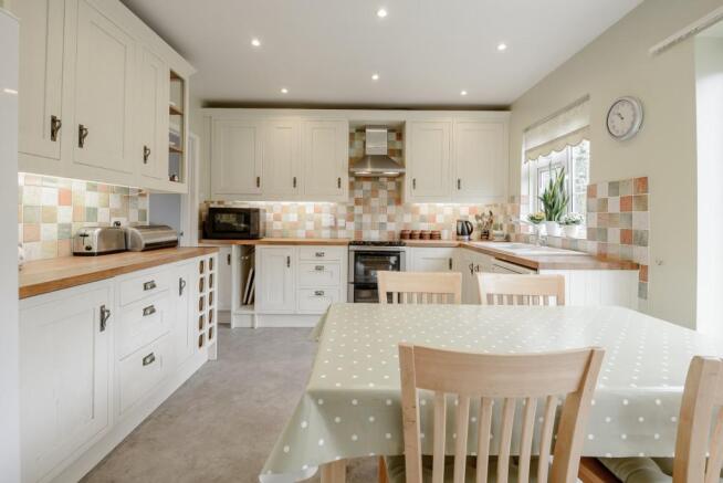 Kitchen/Breakfast