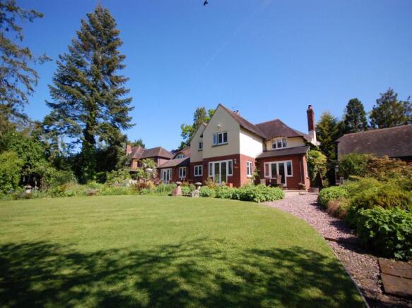 Photograph 10