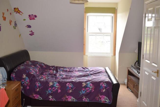 1 Chicheley Master bedroom.jpg