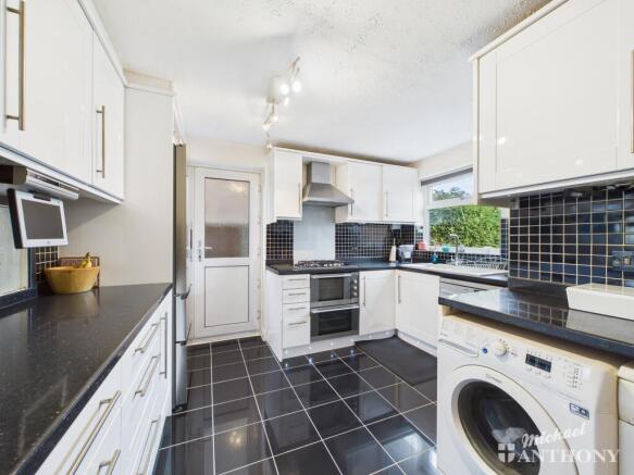 CAM02773G0-PR0387-STILL002