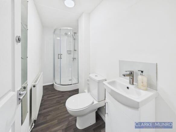 4 bed Terraced for sale Image 9