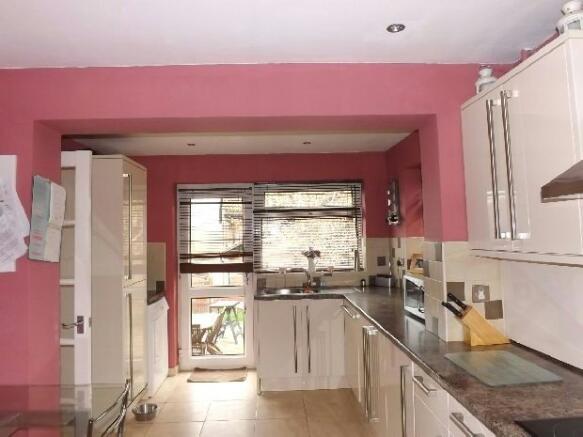 Kitchen pic 2
