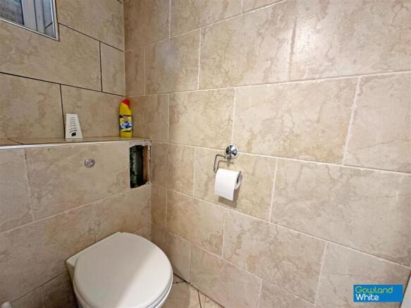 3 bed Terraced for sale Image 6