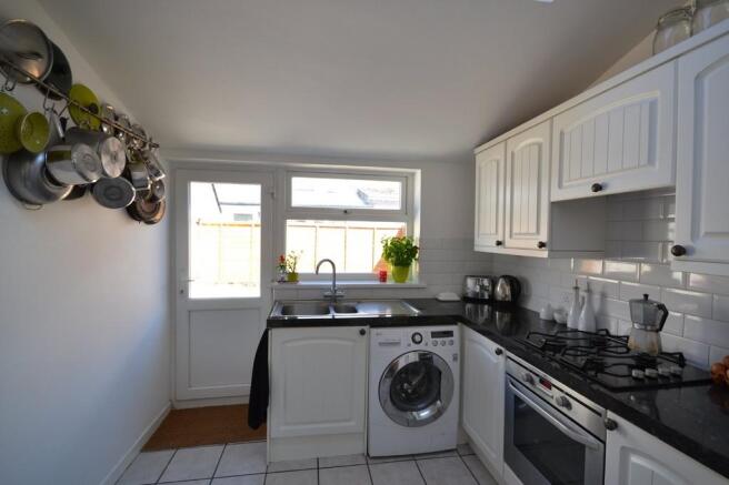 Kitchen pic 2