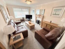 57, Balmoral Drive, Kirkcaldy KY2 5QT