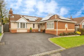 15, Mayfields, Scawthorpe, Doncaster DN5 7UA