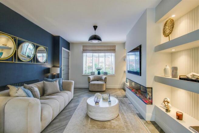 4 bed Detached for sale Image 9