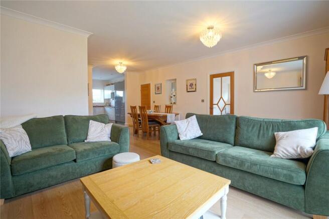 3 bed Bungalow for sale Image 6