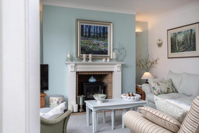 4 bed House for sale Image 5