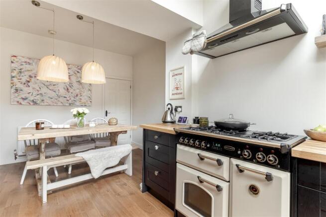 Dining Kitchen - F.jpg