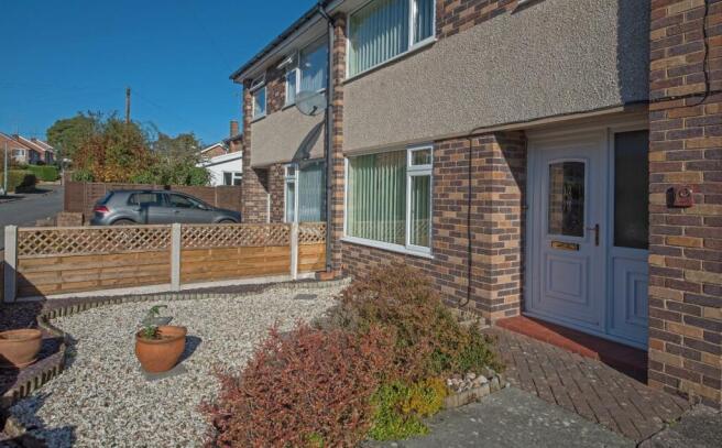 FRONT GARDEN