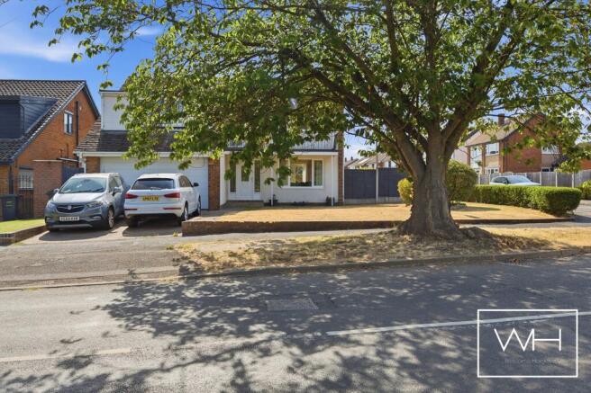 4 bed House for sale Image 9