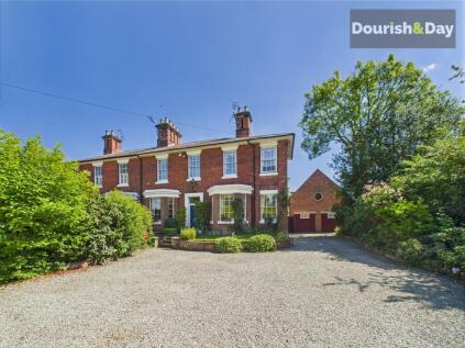 Newport Road, Stafford, ST16