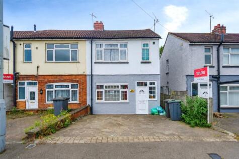 Dunstable Road, Luton, Bedfordshire, LU4