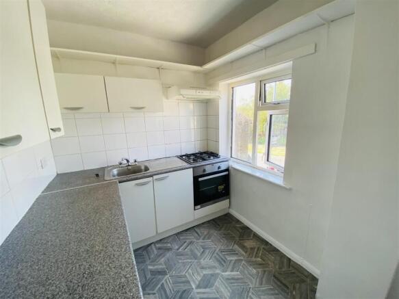 2 bed Flat to rent Image 4