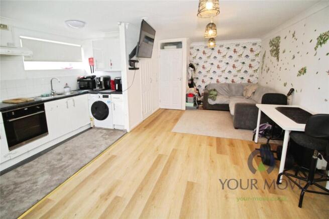 Living Rm/Kitchen