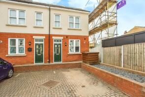213b, North Road, Westcliff-on-sea SS0 7AF