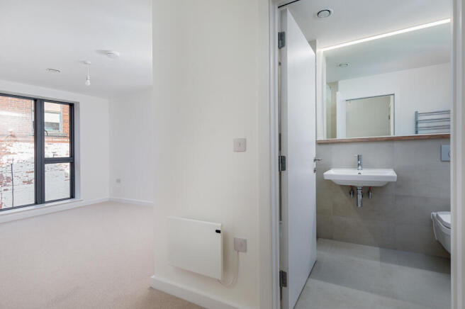 1 bed Terraced to rent Image 9