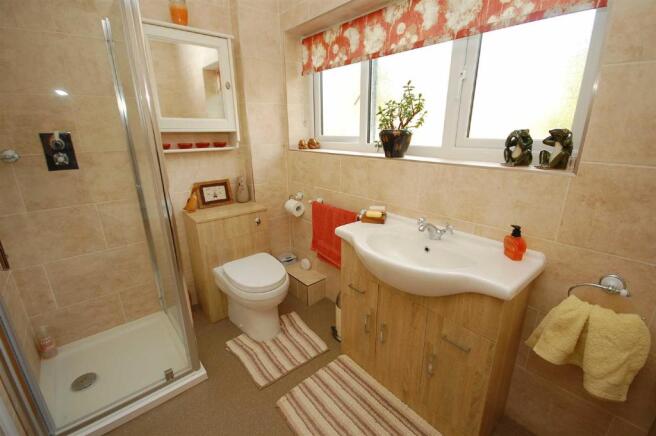 Bathroom/Wc