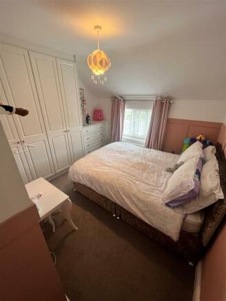 Bedroom(1).jpg