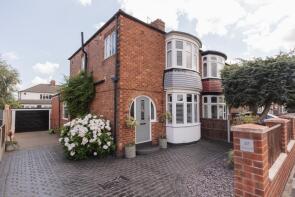 27, Kingsley Road, Stockton-on-tees TS18 5AQ