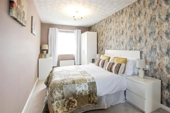 3 bed Apartment for sale Image 11