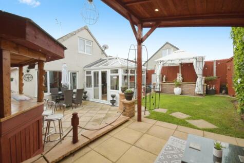 Nightingale Close, Danesmoor, Chesterfield, Derbyshire, S45