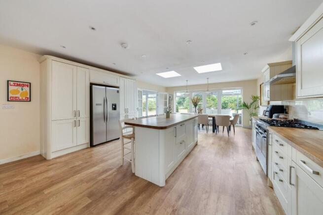 IMPRESSIVE 'SOCIAL' KITCHEN SPACE.jpg