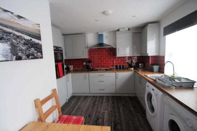 Kitchen/breakf...