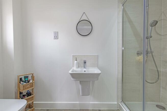 En Suite-1.jpg