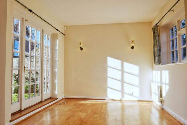 Dining Room.jpg