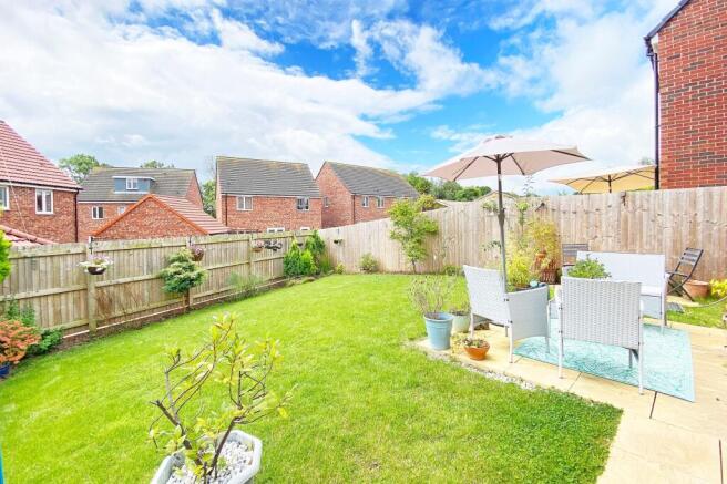 4 bed Detached for sale Image 7