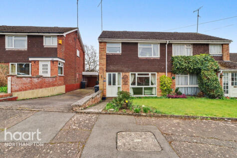 Stonewold Close, Northampton