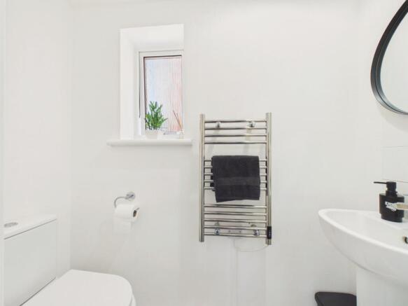 3 bed Semi-Detached for sale Image 10