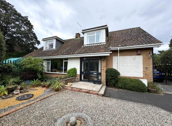 6, Pinewood Road, Branksome Park photo 4