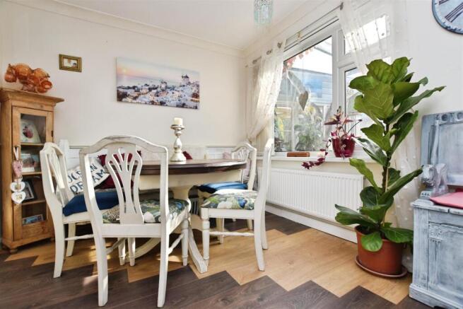 2 bed Semi-Detached Bungalow for sale Image 11