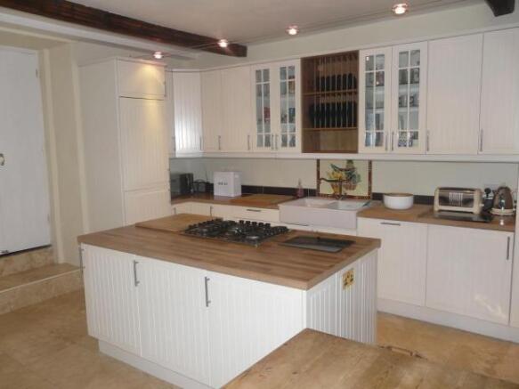 KITCHEN 2