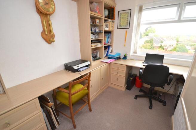 Bedroom 5/Study