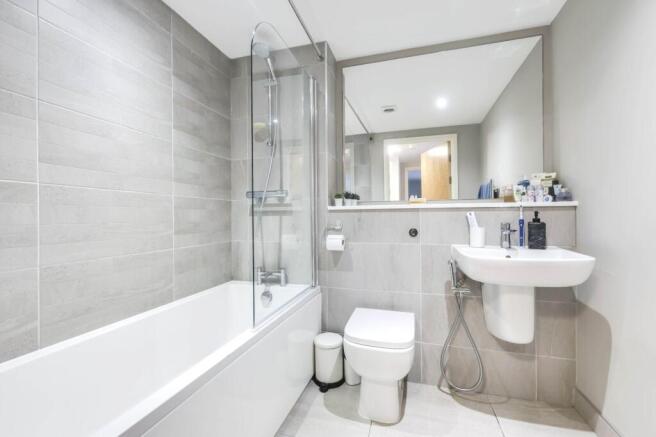 1 bed Flat for sale Image 6