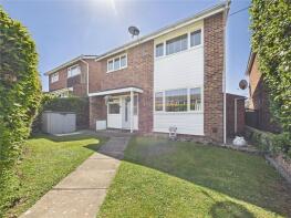 75, Winchcombe Drive, Worcester WR4 9XA