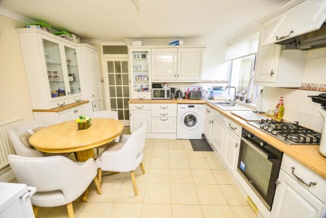 Kitchen/breakfast ro