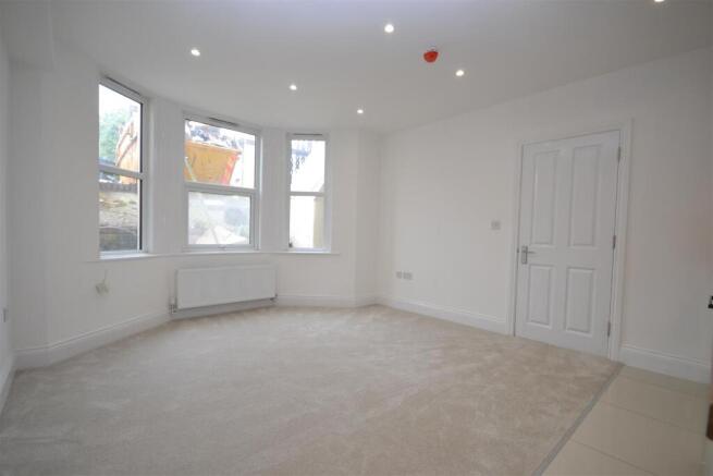 Open Plan Lounge and Kitchen